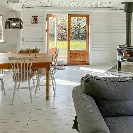 Holiday home 3 Bedroom Lovely In Sjaellands Odde Tjorneholm